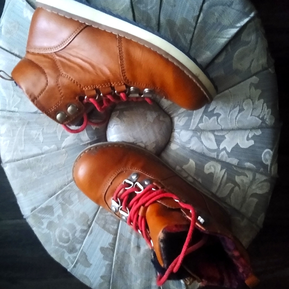 Gap Kids size 12 casual boots